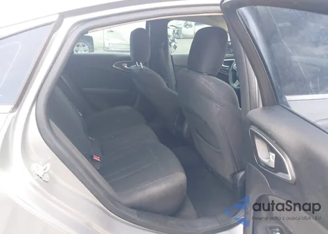 2016 Chrysler 200 Limited from USA, damaged, VIN 1C3CCCAB2GN142597